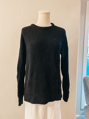 Old Navy Black Women's Crewneck Knit Sweater